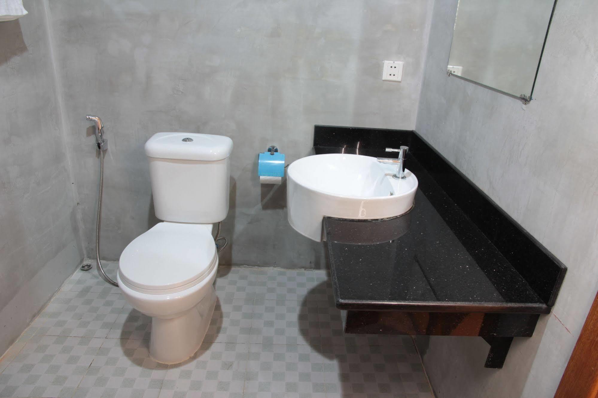 Aime House & Niisaii Apartment Phnom Penh Ngoại thất bức ảnh